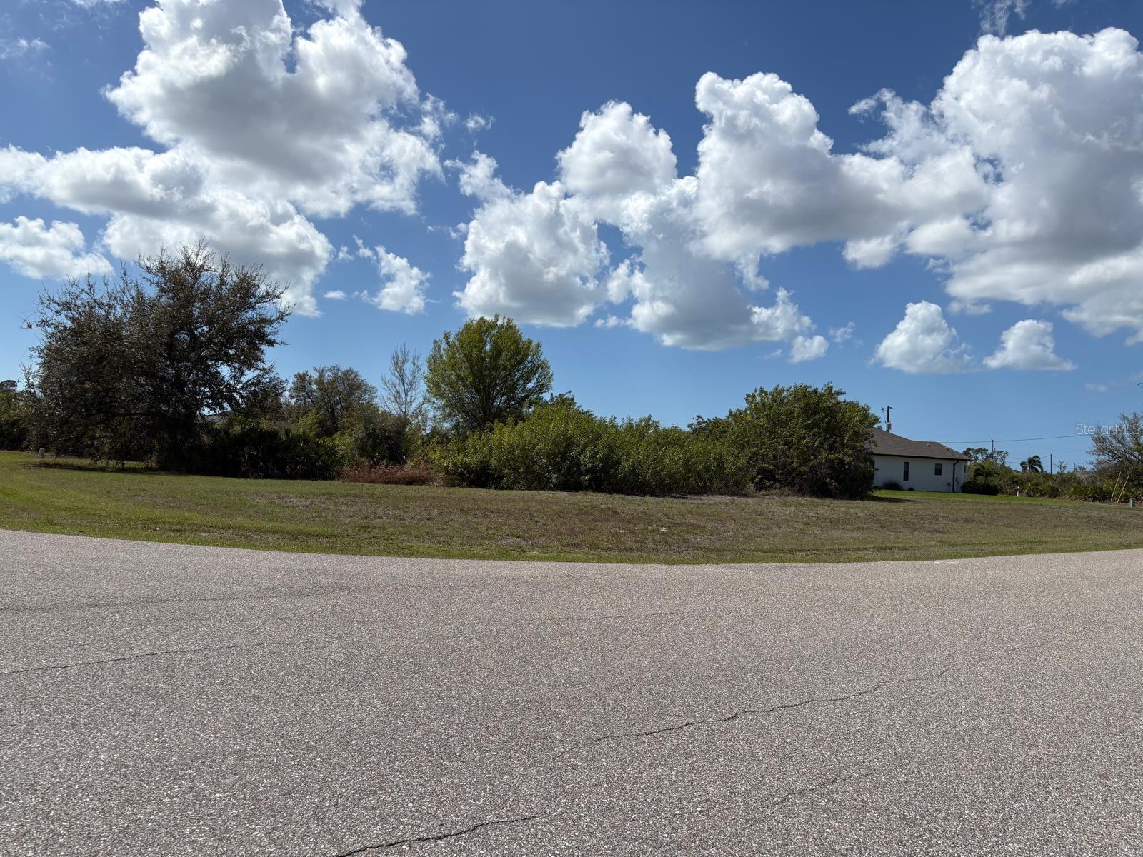 ROTONDA LAKES - Land