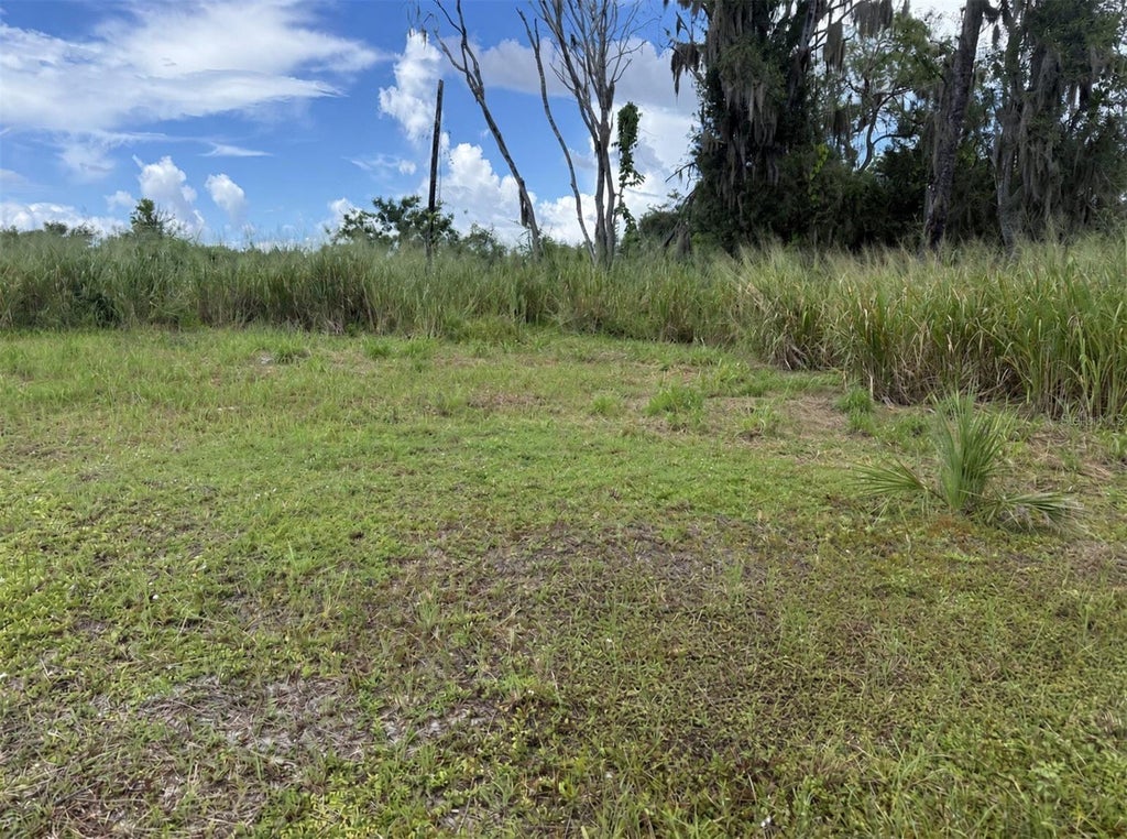 Photo of 820 Stephens Road, Ruskin, FL 33570 (MLS # TB8546215)
