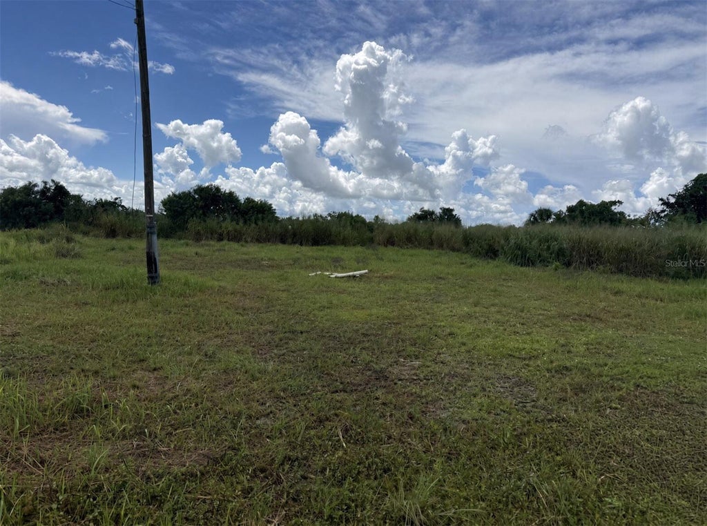 Photo of 820 Stephens Road, Ruskin, FL 33570 (MLS # TB8546215)