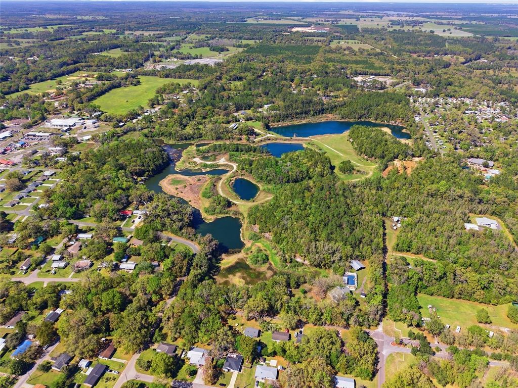 Photo of 1041 NE 6th Boulevard, Williston, FL 32696 (MLS # OM721101)