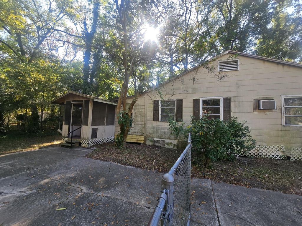 Photo of 1331 Dena Street, Jacksonville, FL 32254 (MLS # O6424437)