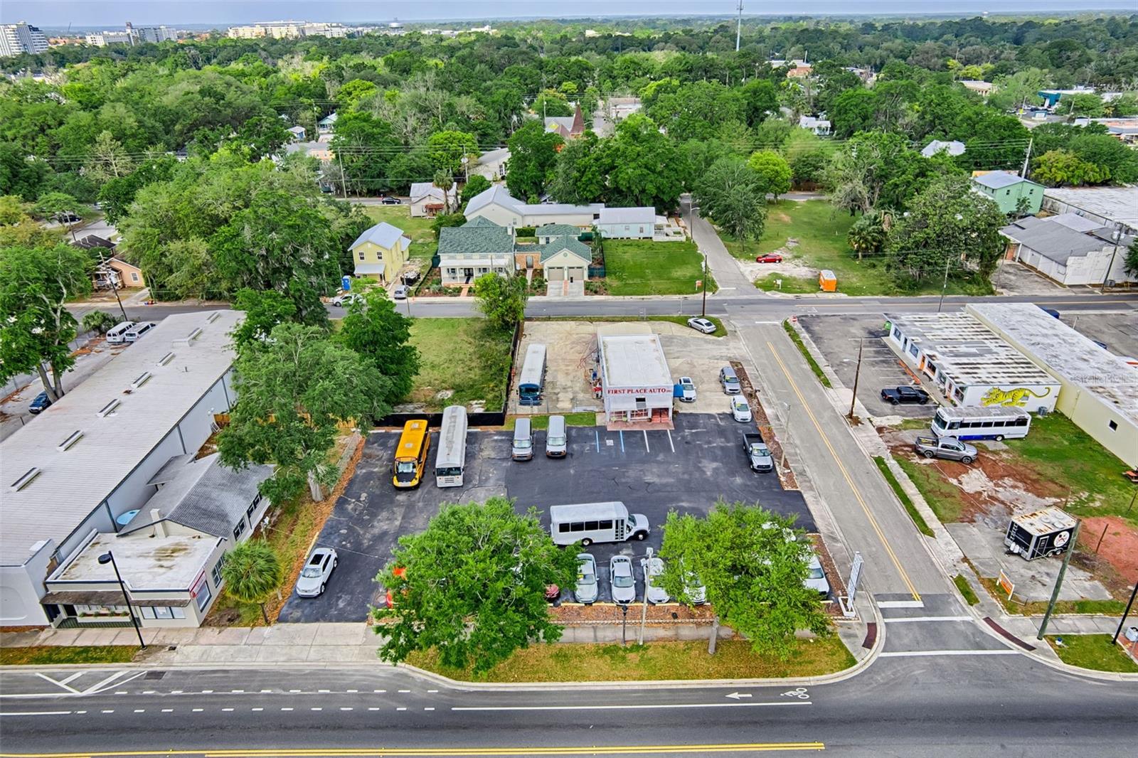 BRUSHS ADD TO GVILLE - Commercial Lease