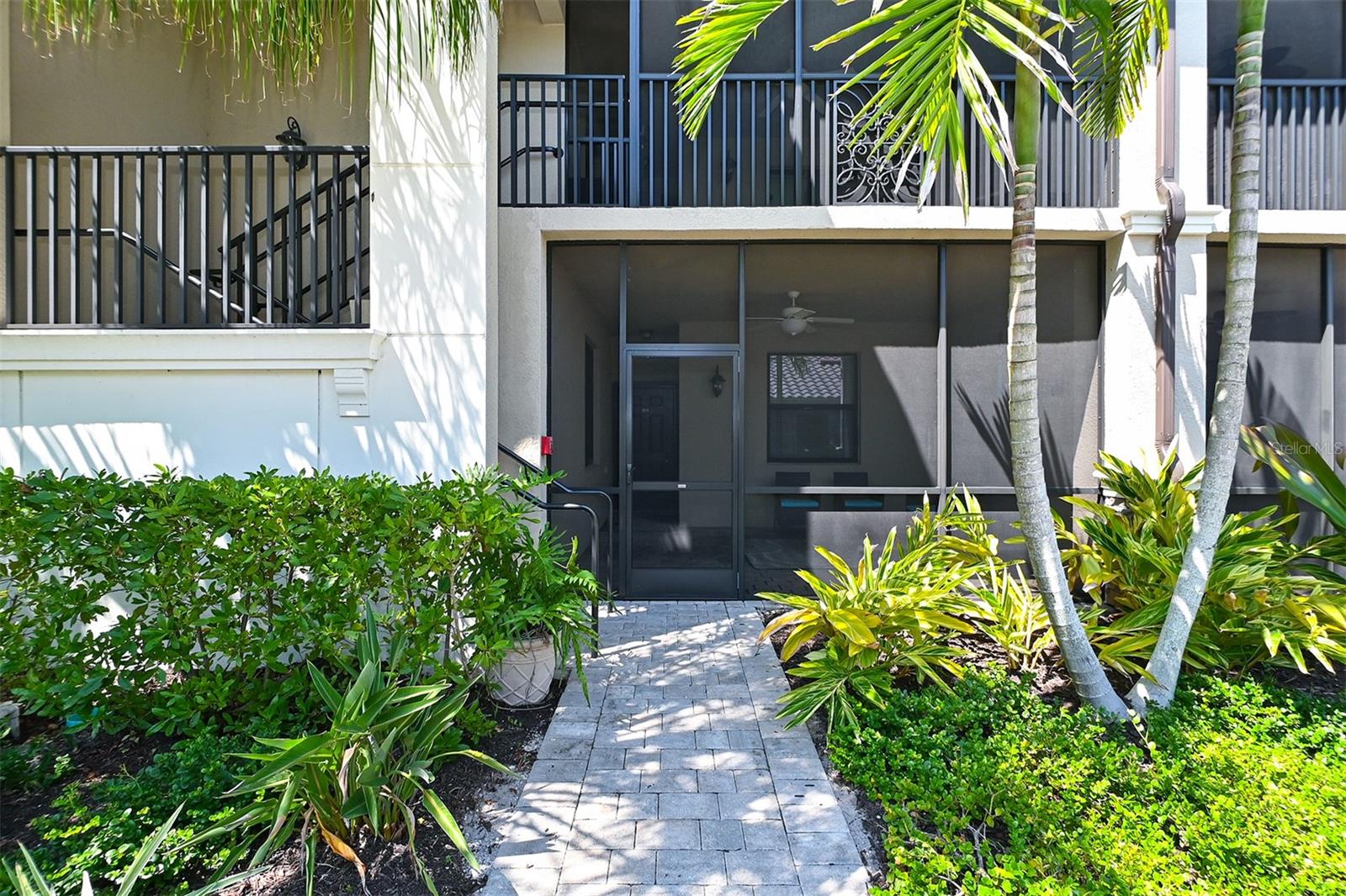 LAKEWOOD NATIONAL - Residential Lease