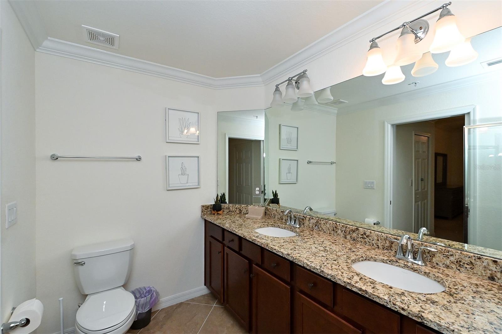 LAKEWOOD NATIONAL - Residential Lease