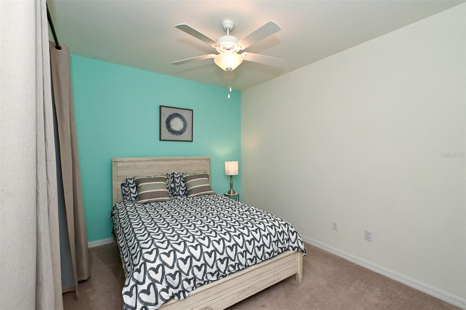 LAKEWOOD NATIONAL - Residential Lease