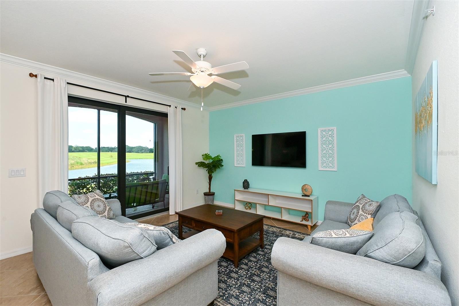 LAKEWOOD NATIONAL - Residential Lease