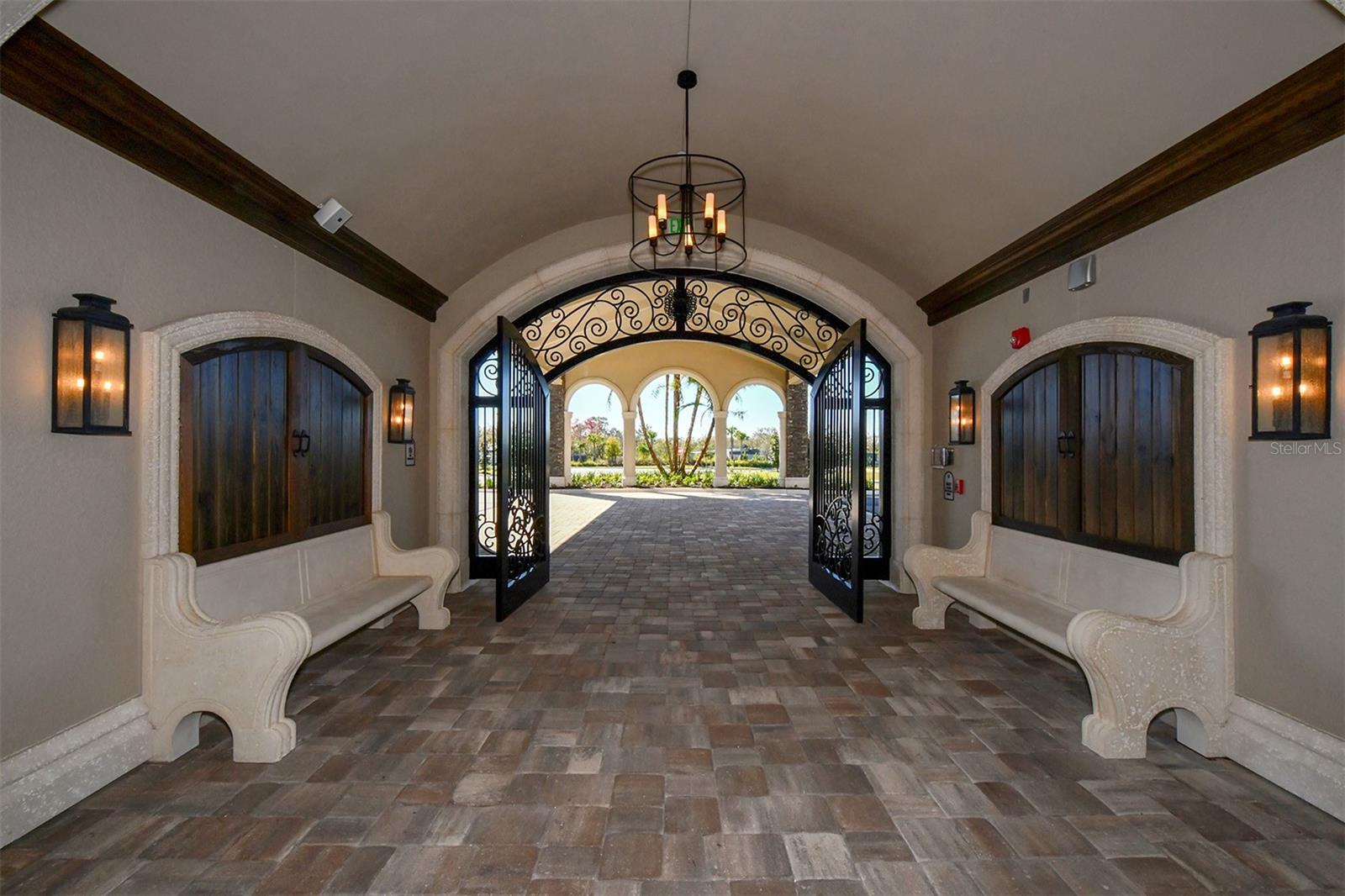 LAKEWOOD NATIONAL - Residential Lease