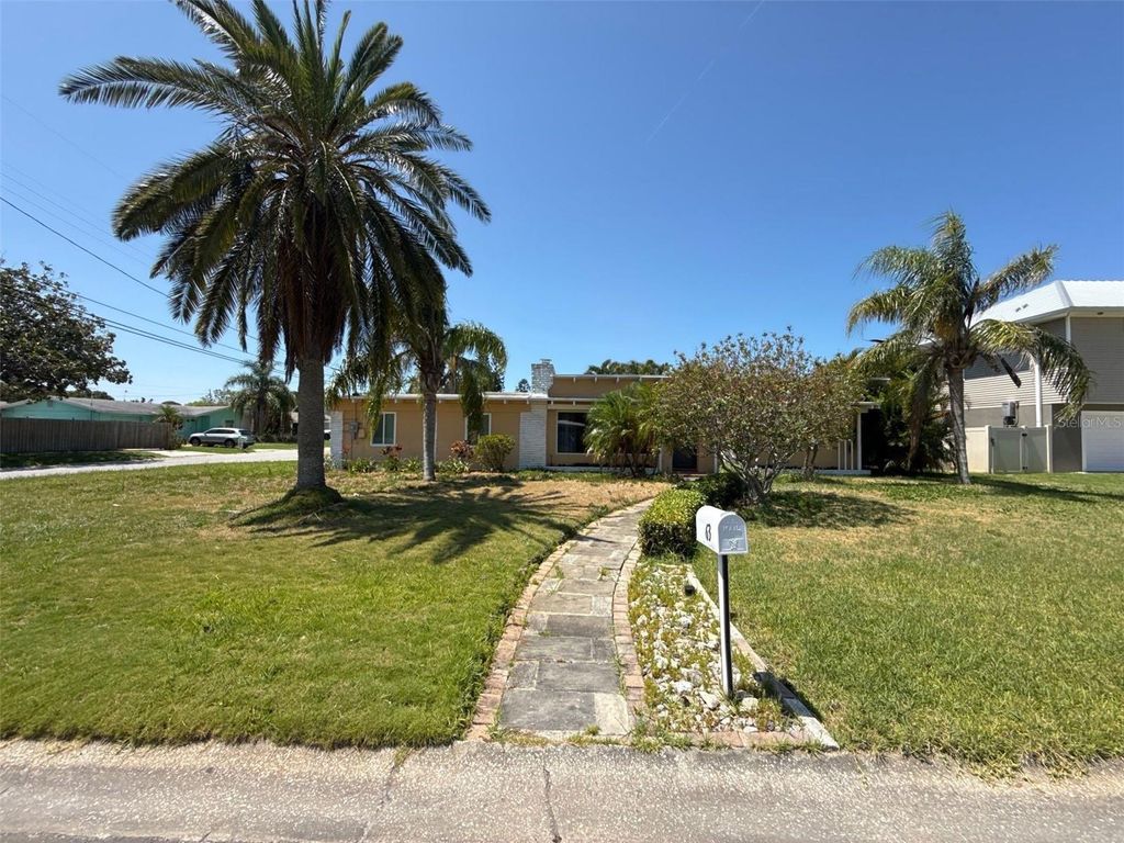Photo of 63 Palm Boulevard, Dunedin, FL 34698 (MLS # A4665528)