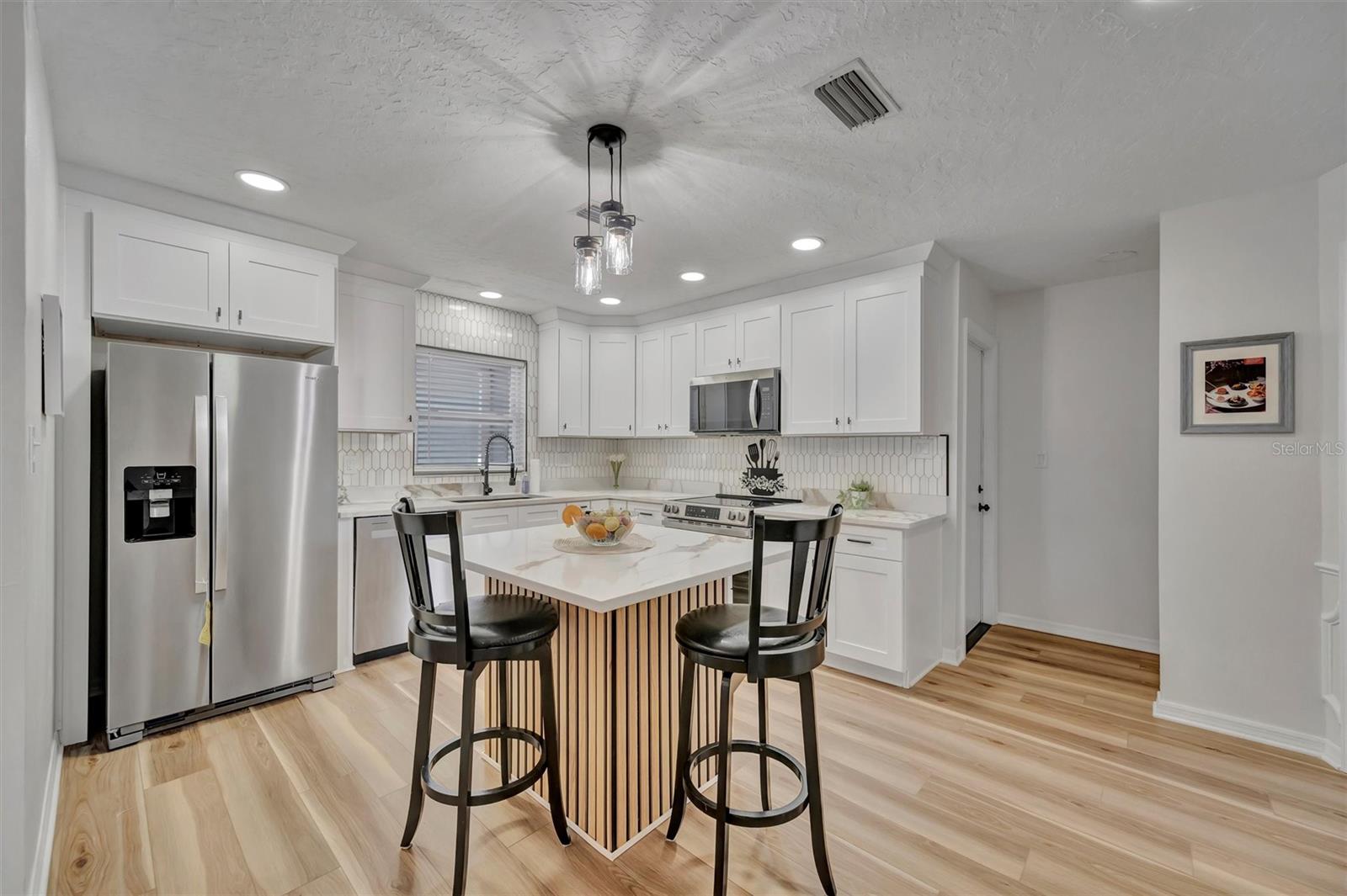 APOLLO BEACH UNIT TWO - Residential