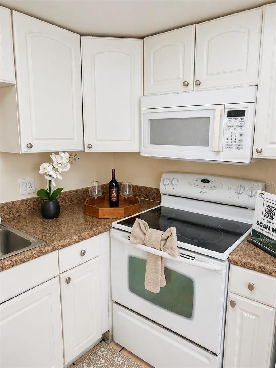 6306 NEWTOWN CIRCLE 6A3