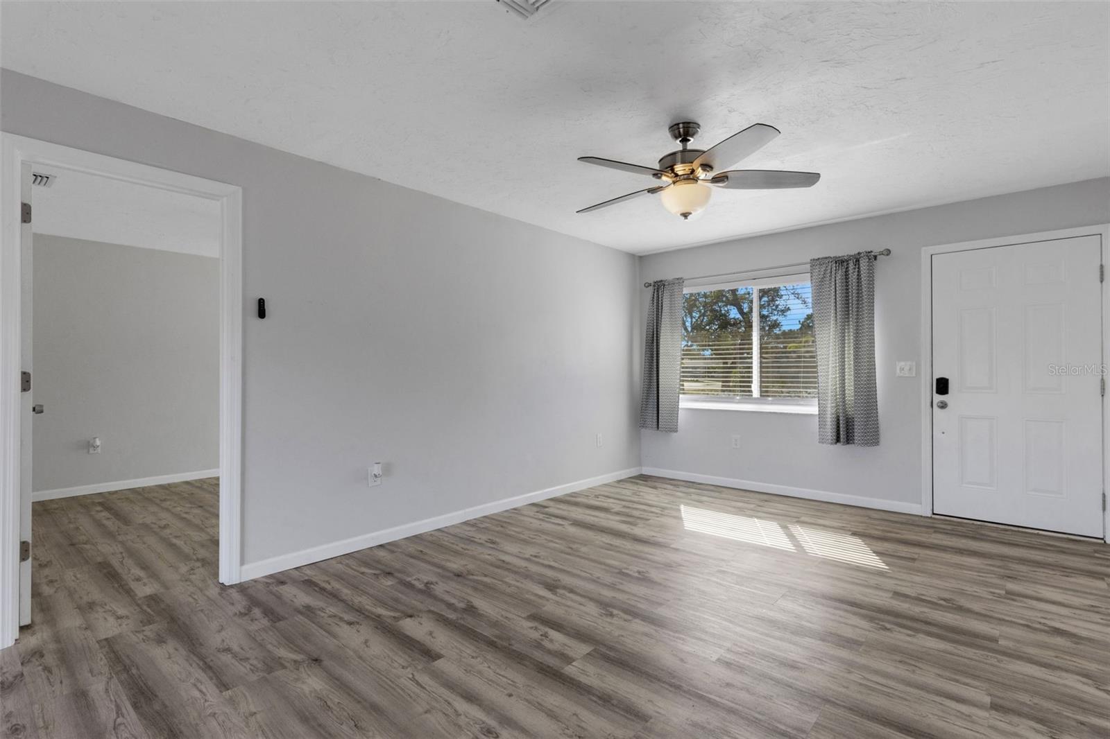 2057 LINWOOD DRIVE, SARASOTA, FL, 34232 3 2057 LINWOOD DRIVE