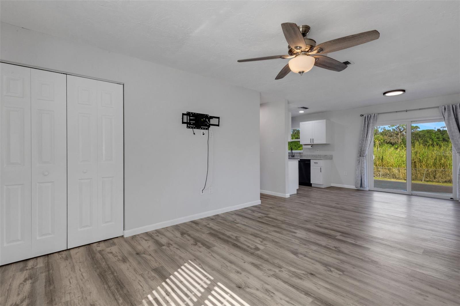 BRENTWOOD ESTATES - Residential