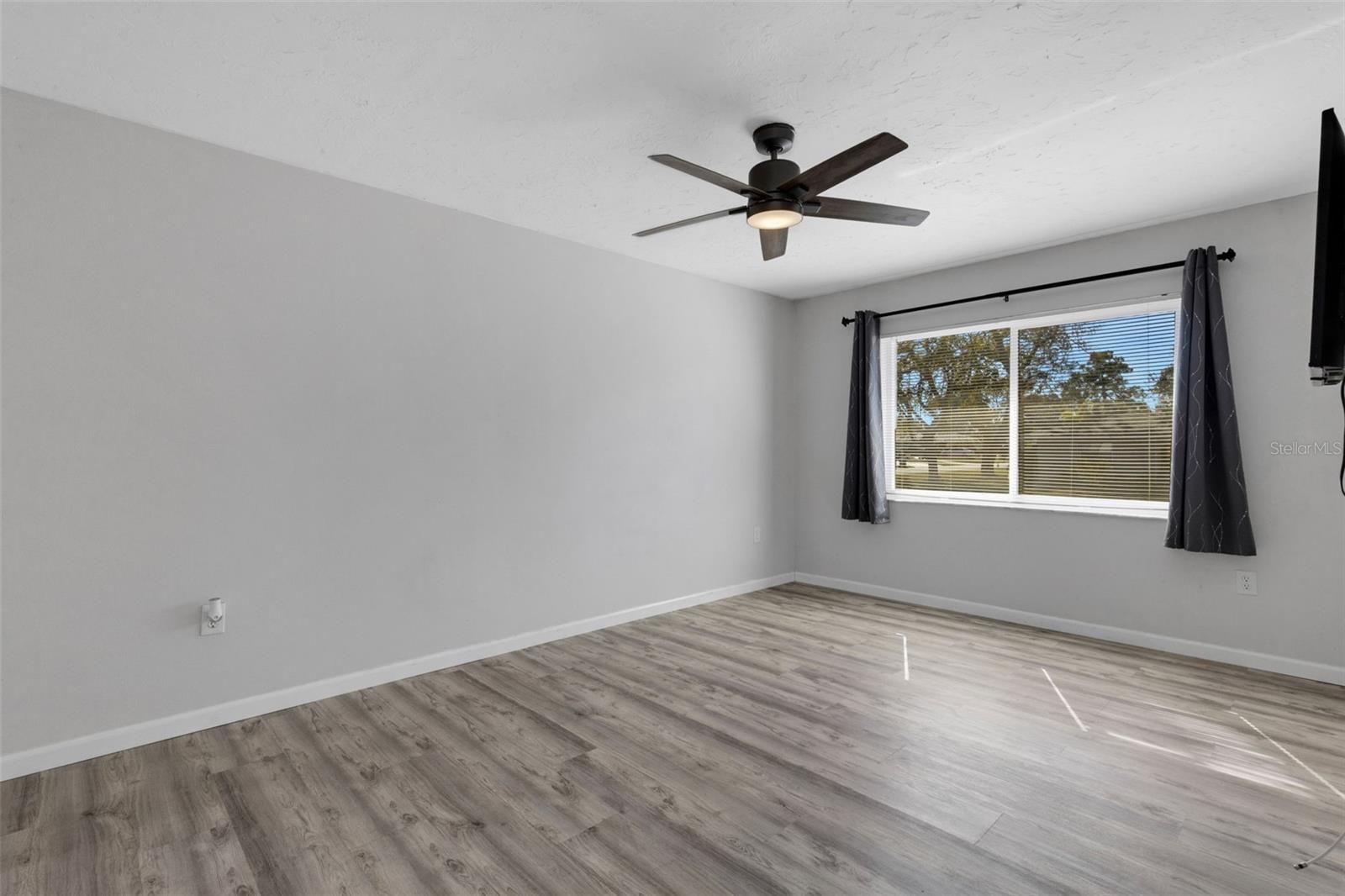 BRENTWOOD ESTATES - Residential