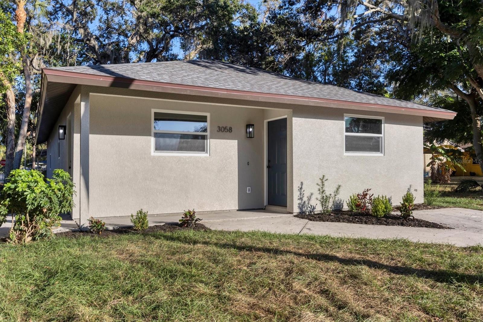 3058 PALMADELIA AVENUE