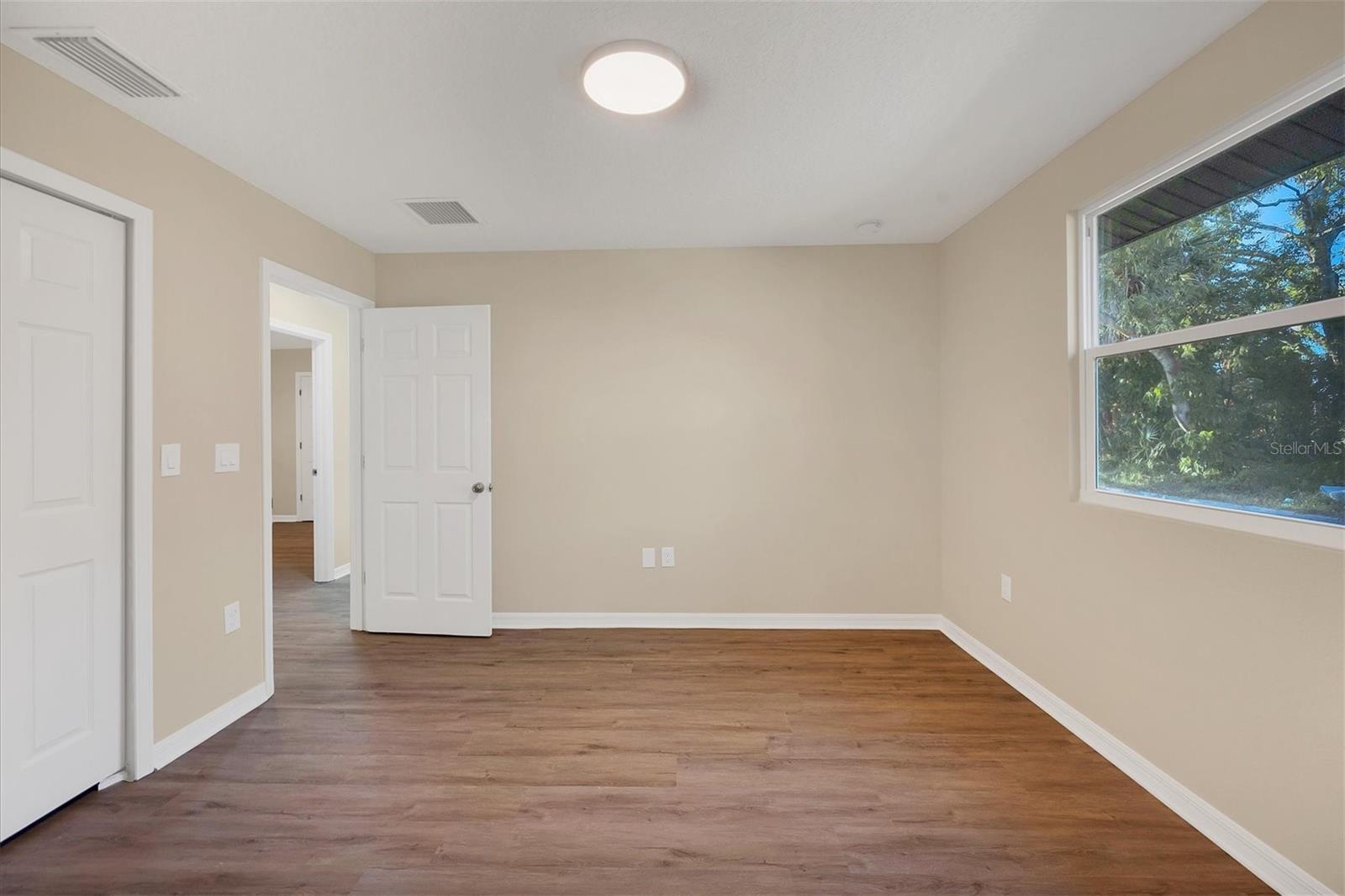 NEWTOWN HEIGHTS FIRST ADD TO - Residential