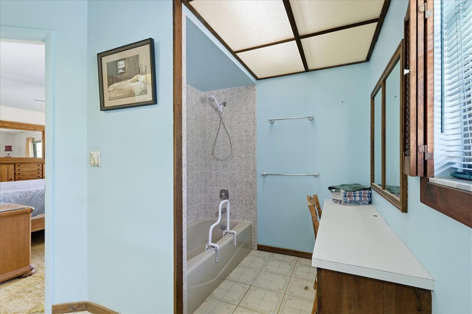 MISC. ACREAGE - Residential