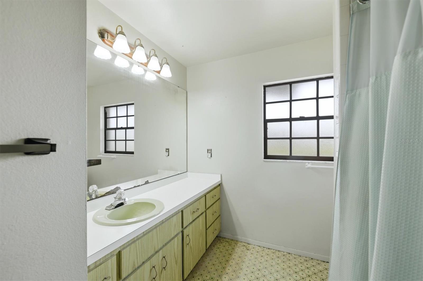 MISC. ACREAGE - Residential