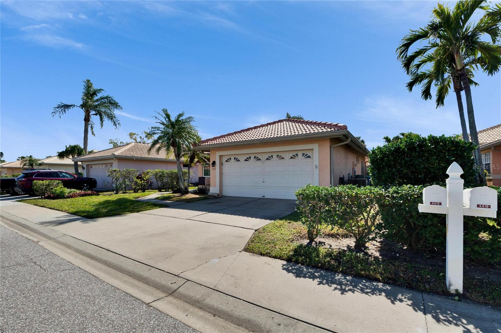 4415 MUIRFILED DRIVE