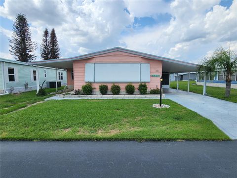 Photo of 113 Lake Hazel Drive, Winter Haven, FL 33884 (MLS # G5114792)