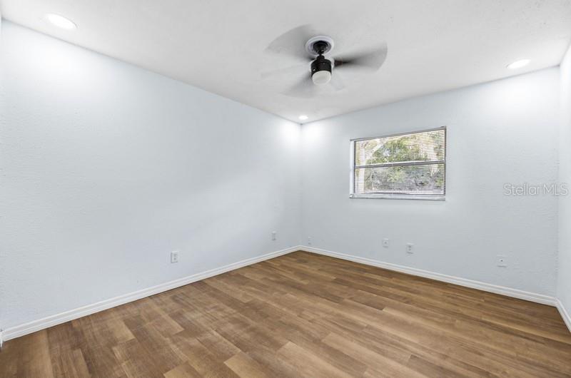 ACREAGE - Residential Income