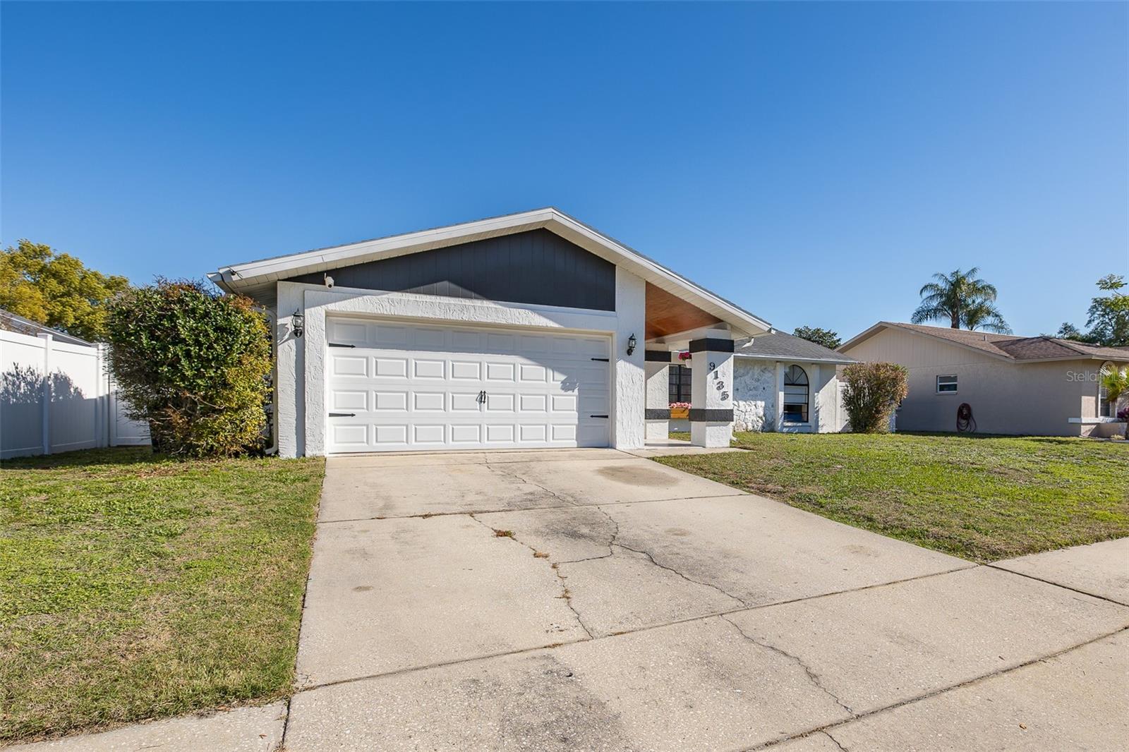 RIVER CROSSING - Residential