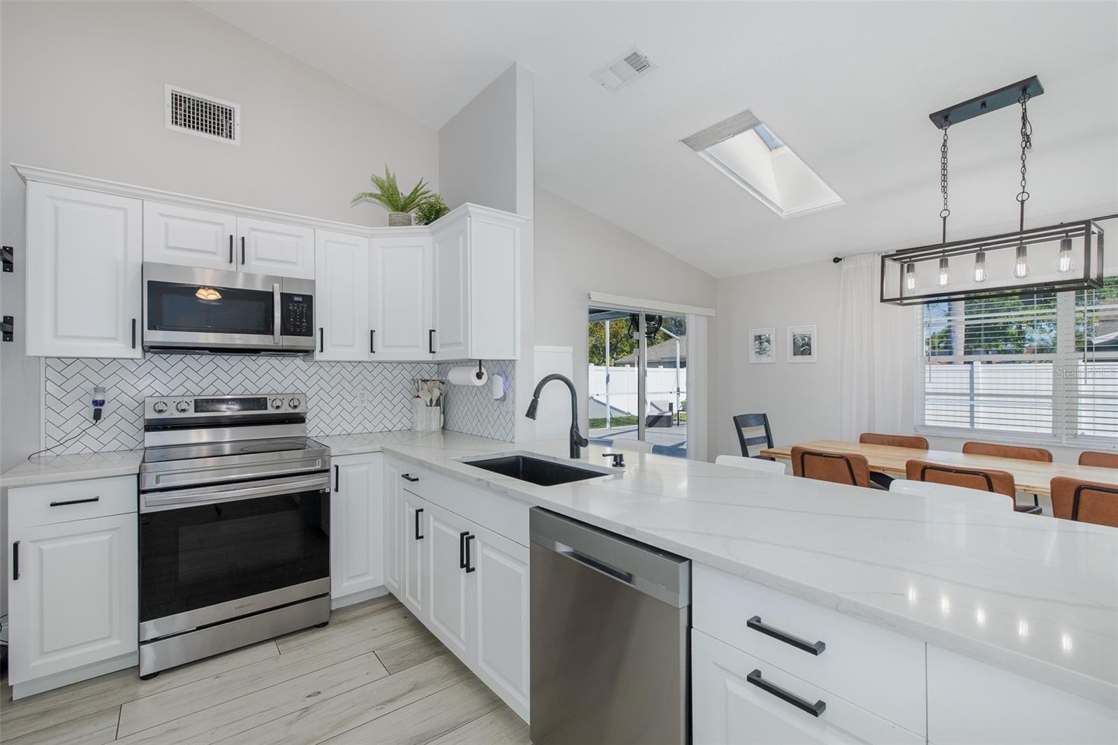 RIVER CROSSING - Residential