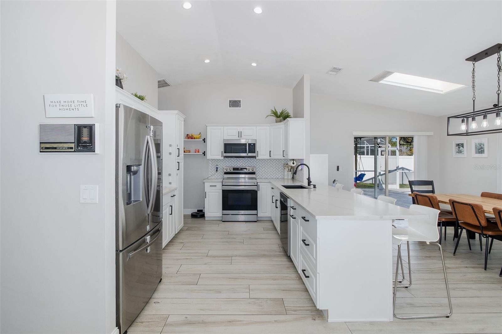 RIVER CROSSING - Residential