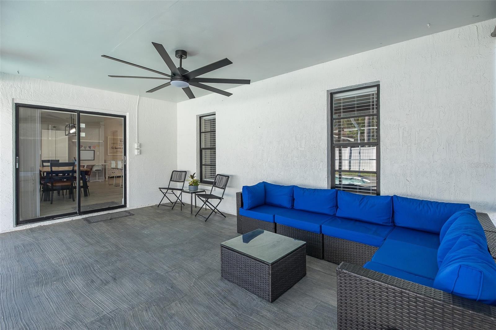 RIVER CROSSING - Residential