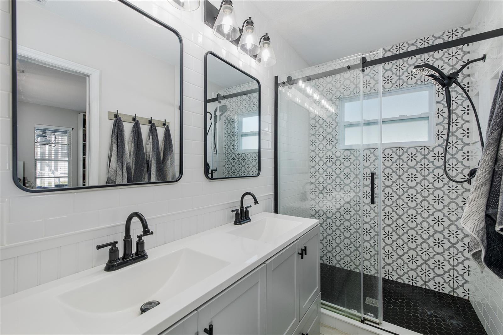 RIVER CROSSING - Residential