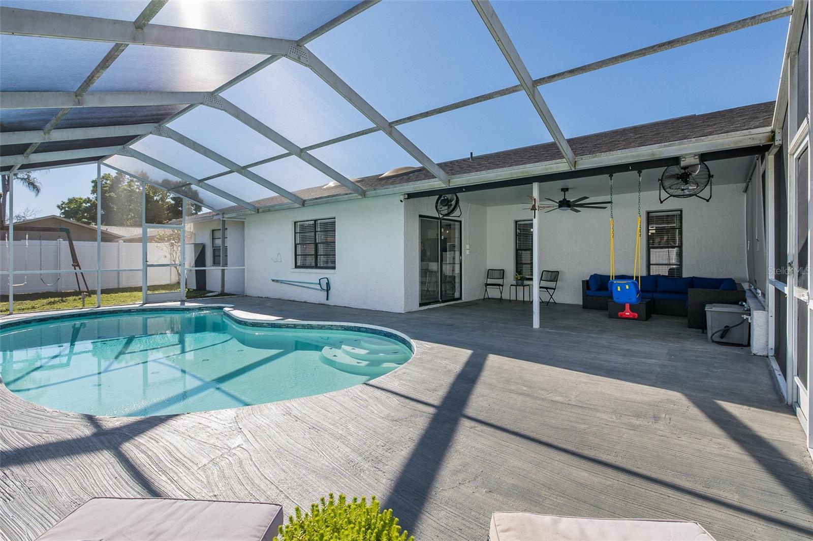 RIVER CROSSING - Residential