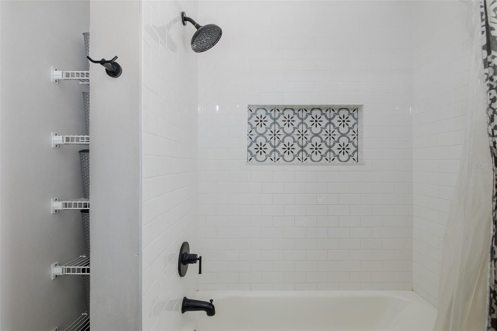 RIVER CROSSING - Residential