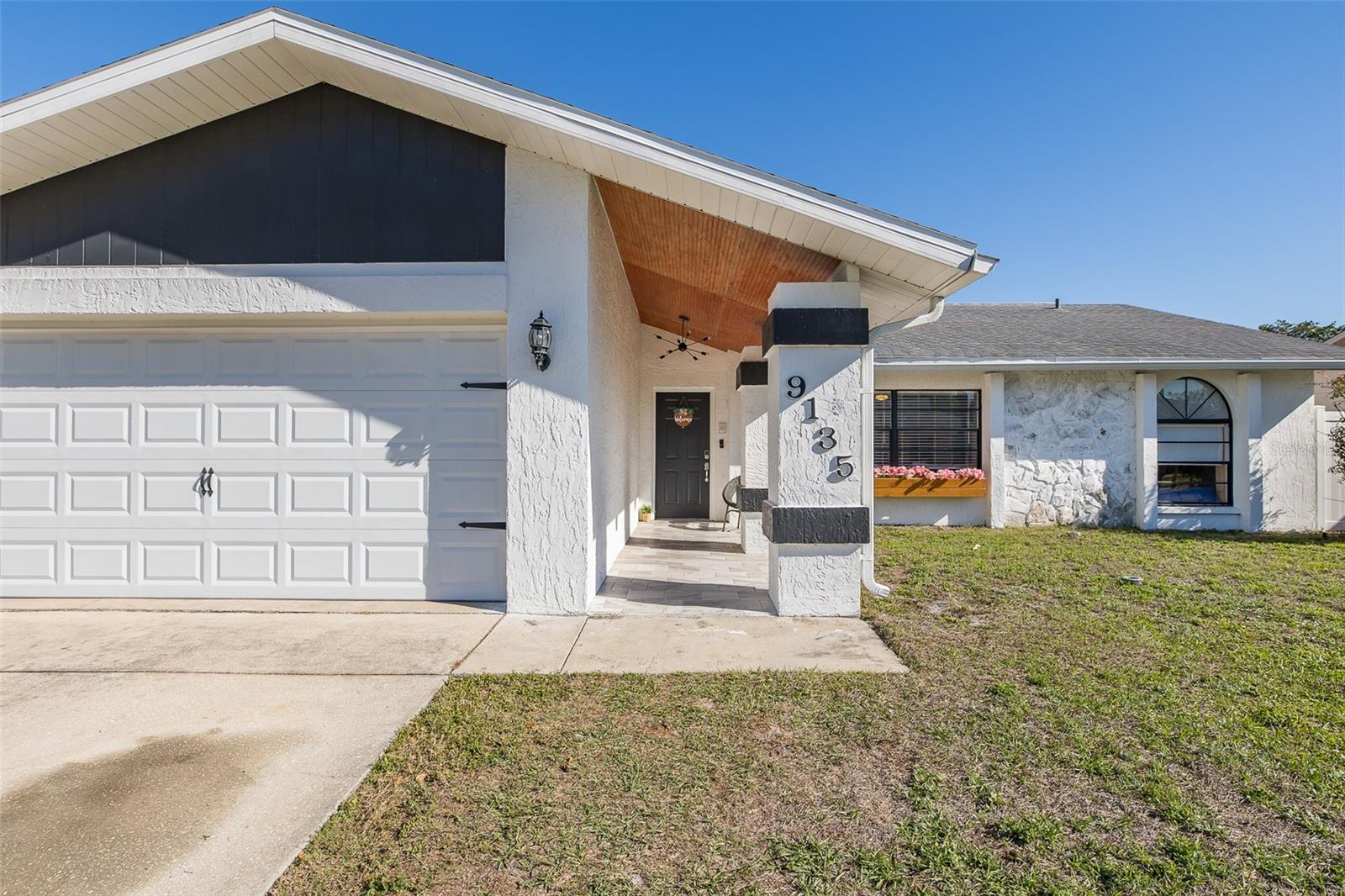 RIVER CROSSING - Residential