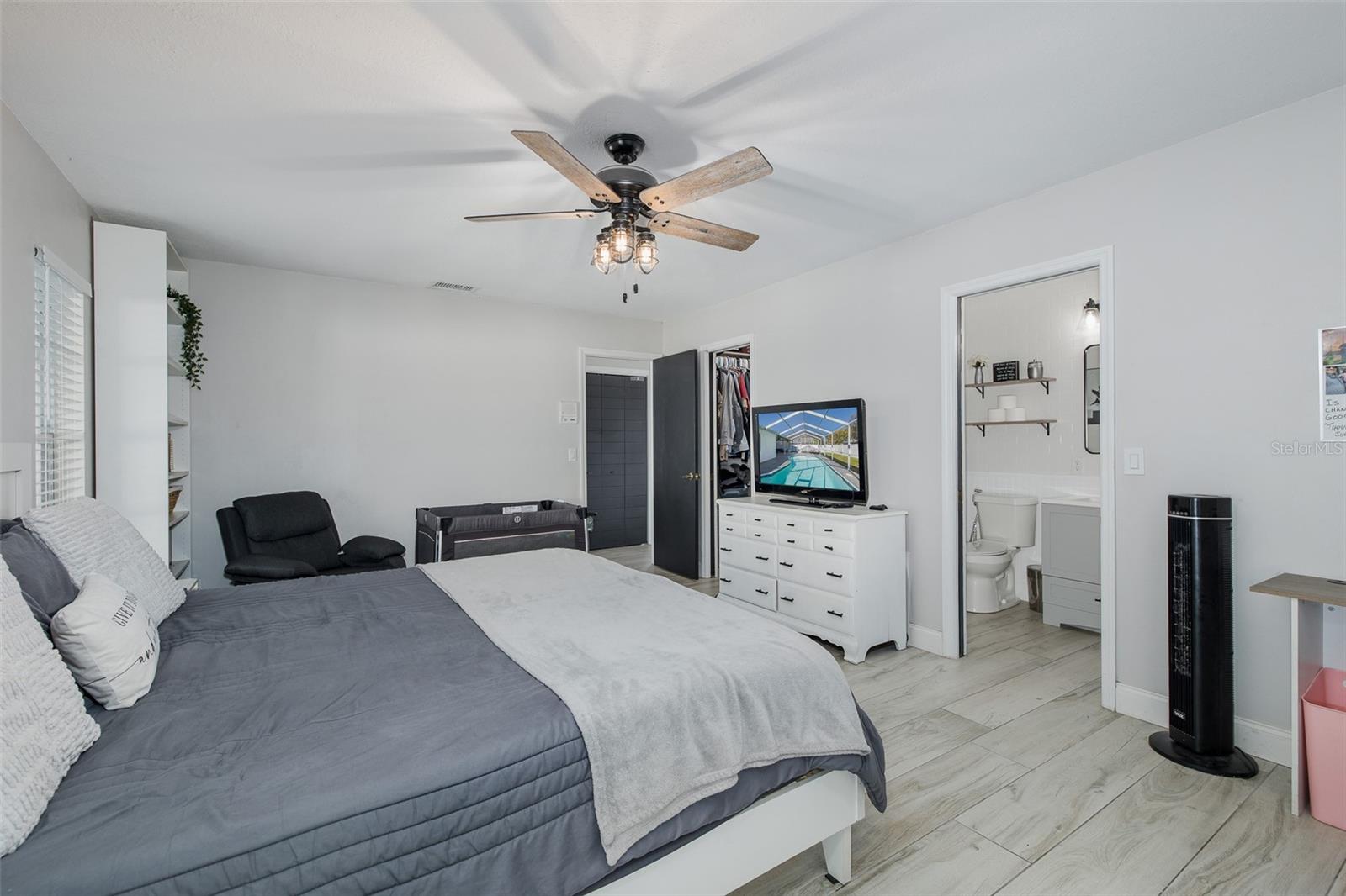 RIVER CROSSING - Residential