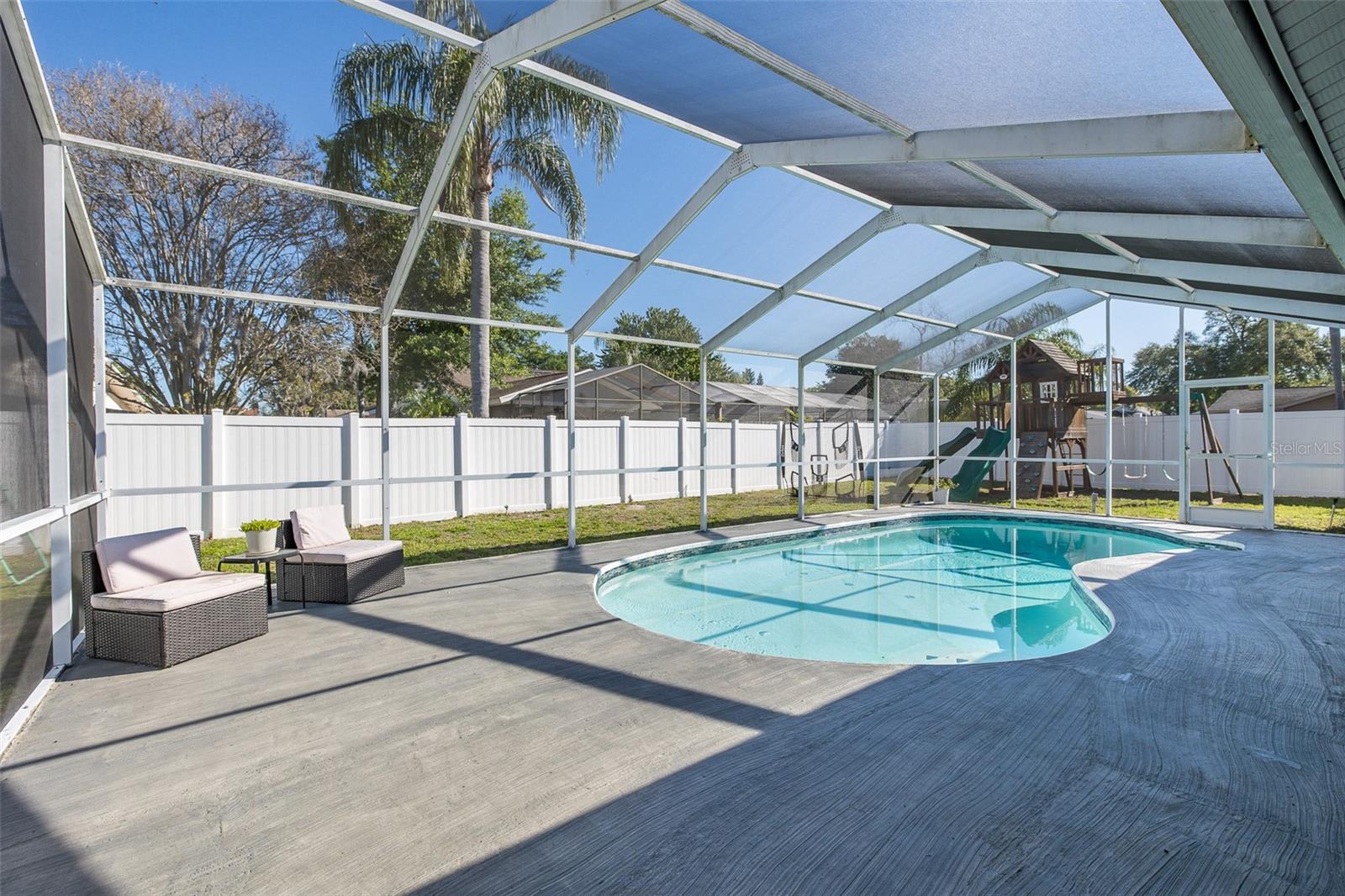 RIVER CROSSING - Residential