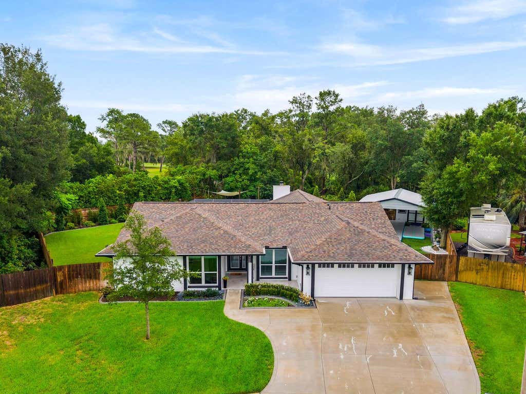 Photo of 3906 Braun Way, Valrico, FL 33596 (MLS # TB8535527)