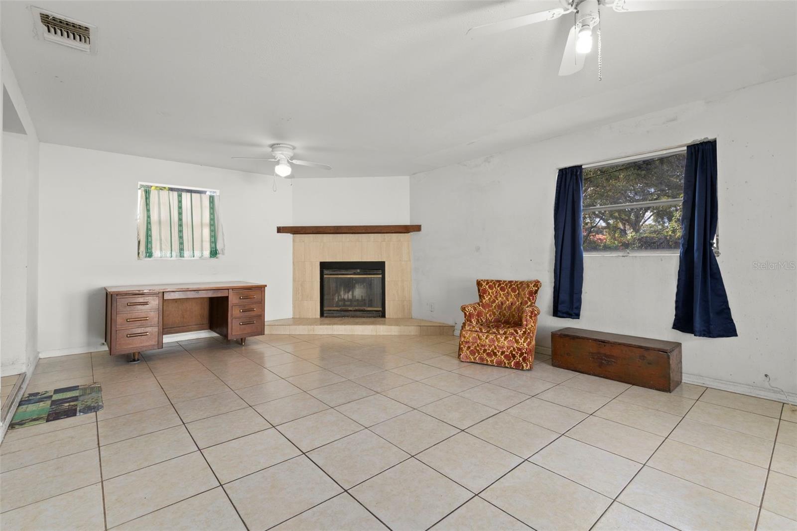 PINELLAS FARMS - Residential