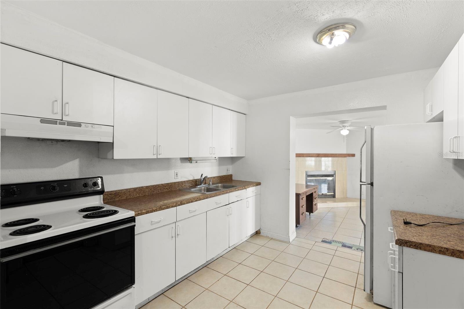 PINELLAS FARMS - Residential