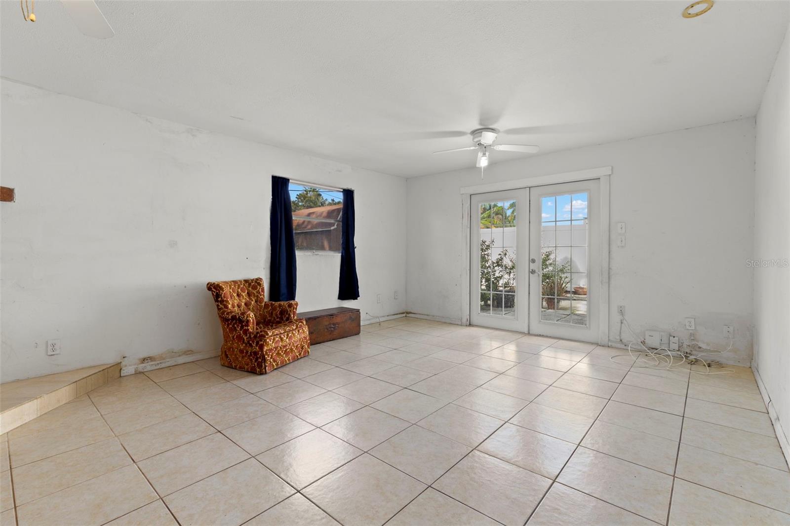 PINELLAS FARMS - Residential