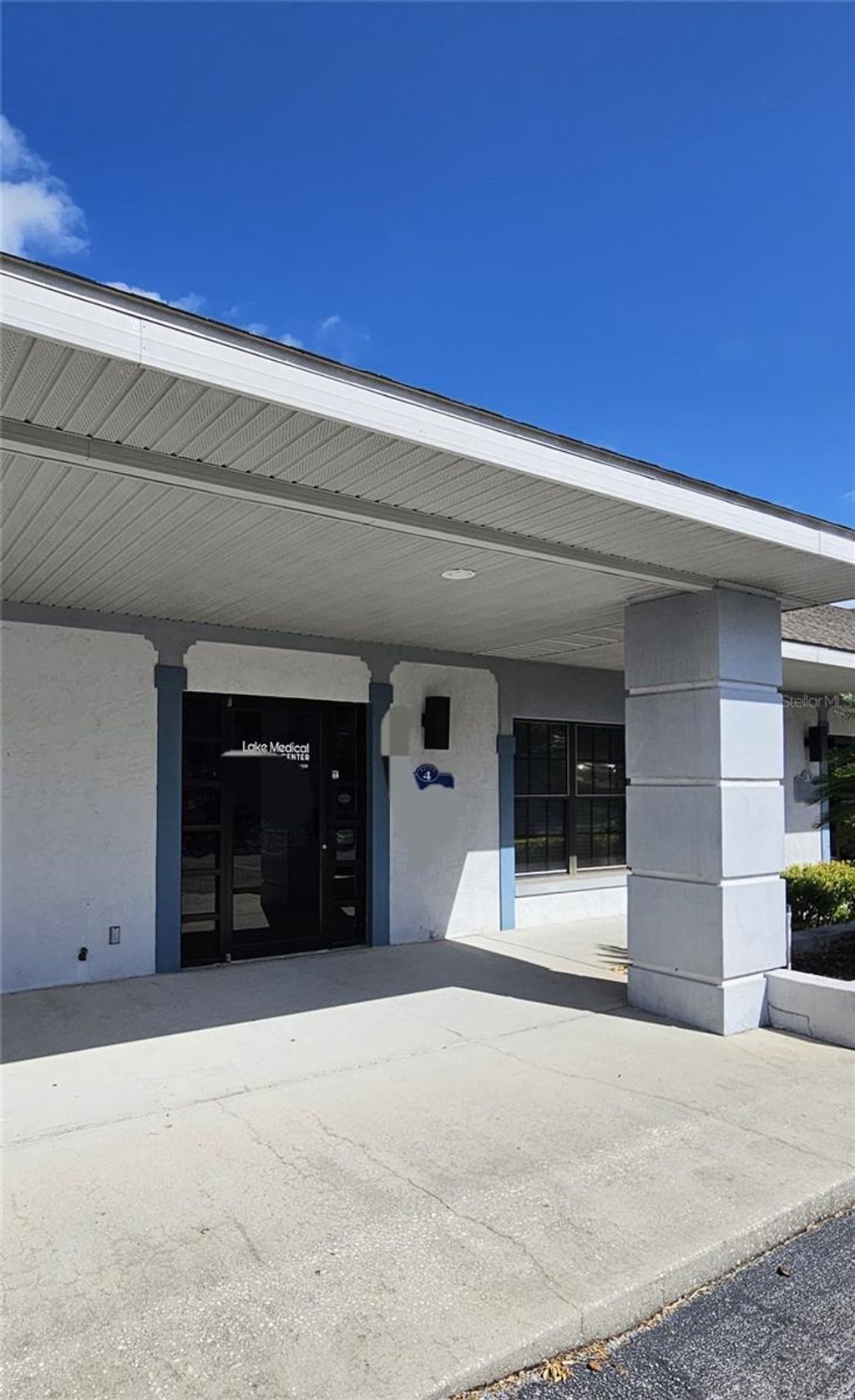 Photo of 918 Rolling Acres Road #4, Lady Lake, FL 32159 (MLS # G5103534)