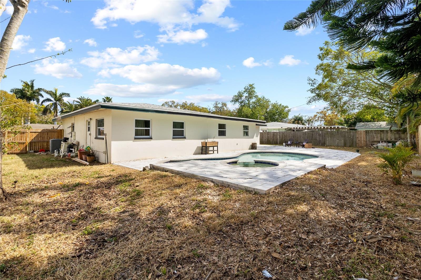 HARBOR CREST - Residential