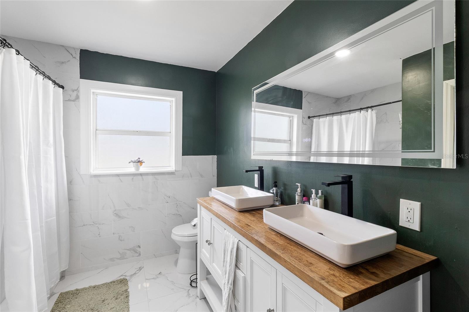 HARBOR CREST - Residential