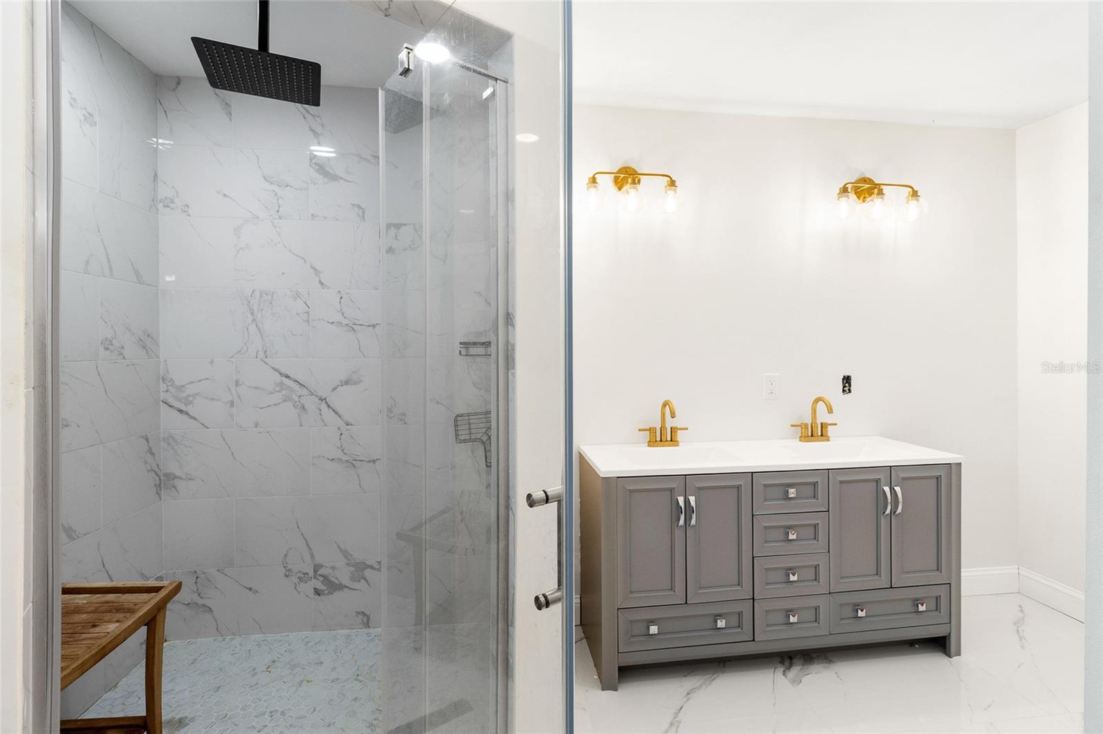 HARBOR CREST - Residential