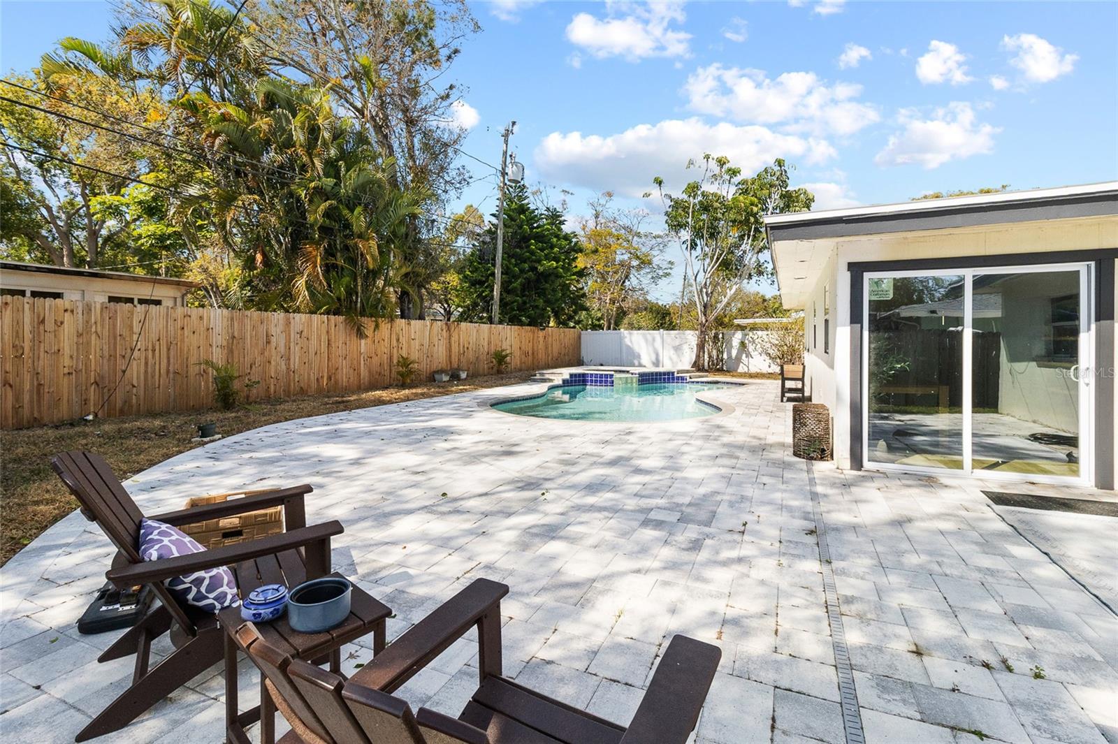 HARBOR CREST - Residential