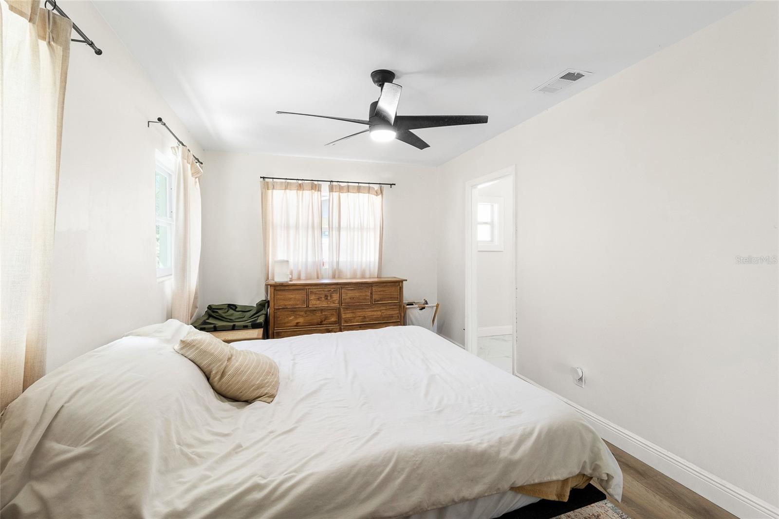 HARBOR CREST - Residential