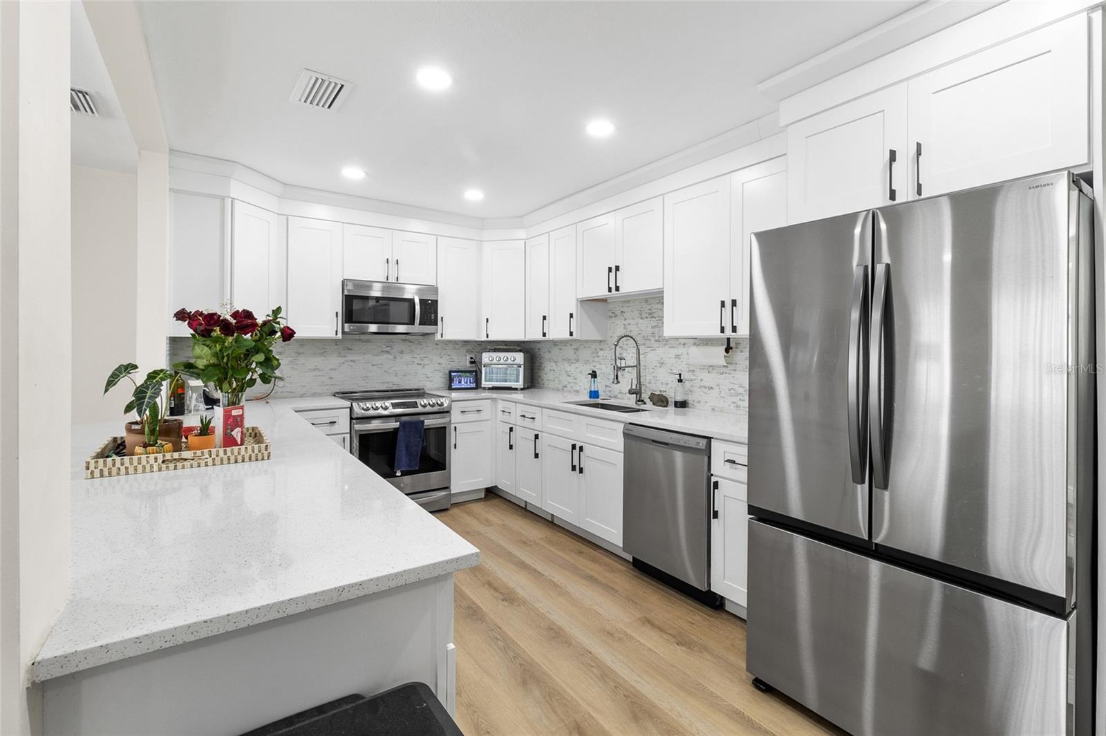 HARBOR CREST - Residential