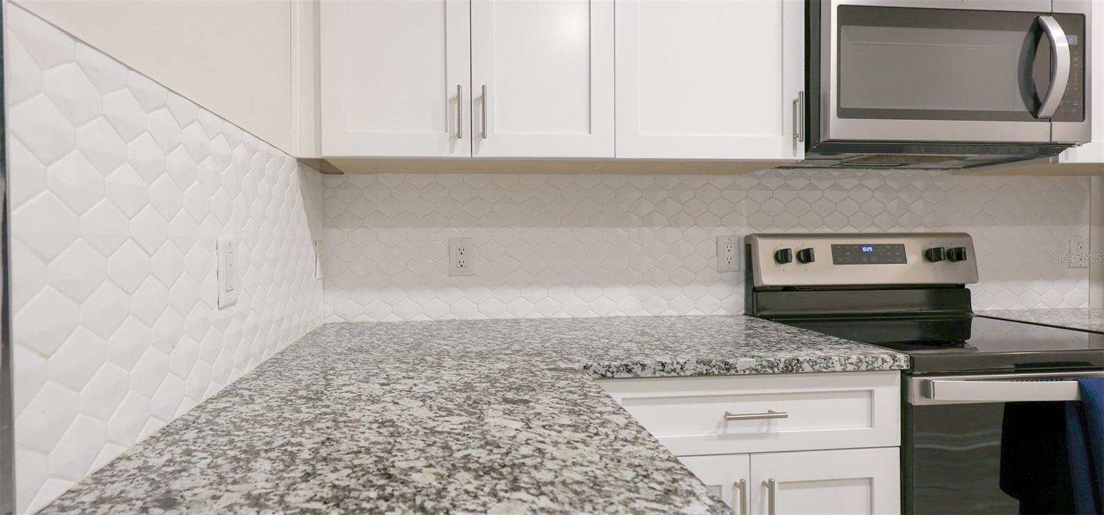 2992 MEARSHIRE DRIVE