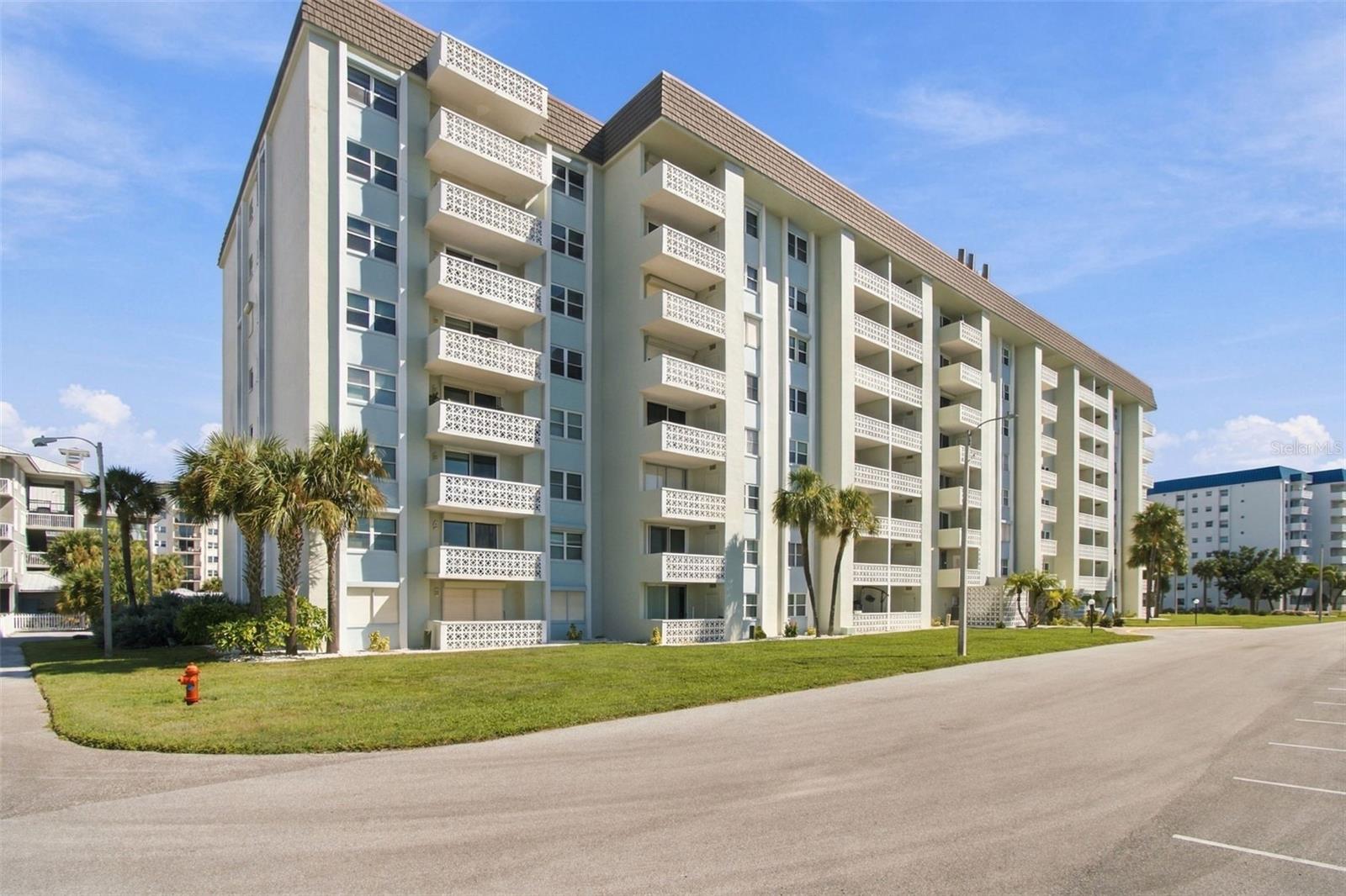 9 FORBES PLACE 412