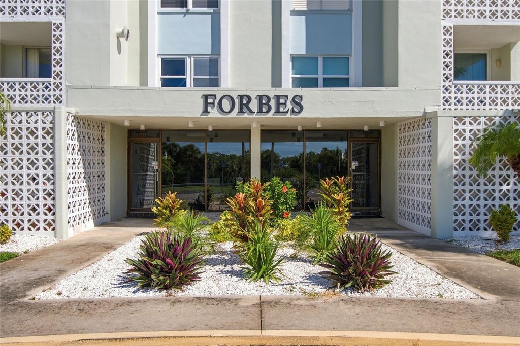 Photo of 9 Forbes Place #412, Dunedin, FL 34698 (MLS # TB8550889)