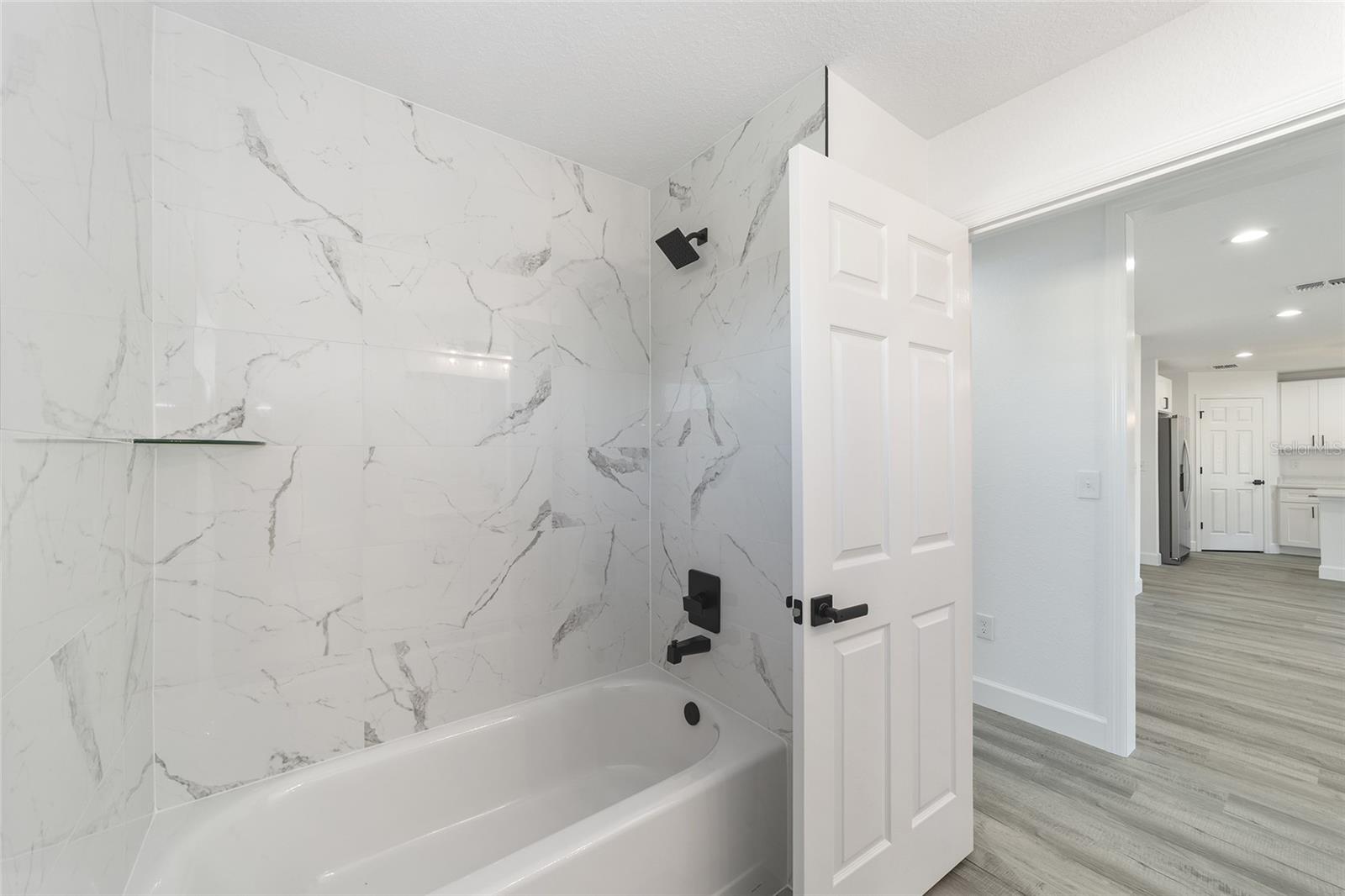 SILVER SPGS SHORES UN 24 - Residential