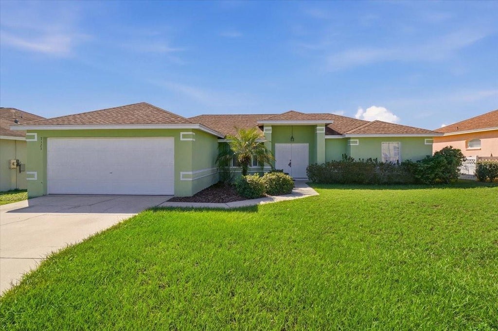 Photo of 7123 Summit Drive, Winter Haven, FL 33884 (MLS # B4902406)